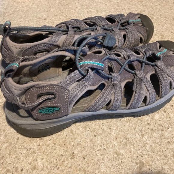 Keen sandals, size 7 - Picture 1 of 1